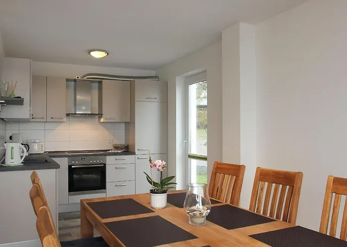 F-1037 Neuendorf Haus Terrasse, Gartennutzung, Meerblick Casa vacanze Lauterbach (Rugen)