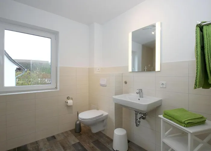 F-1037 Neuendorf Haus Terrasse, Gartennutzung, Meerblick Casa vacanze Lauterbach (Rugen)